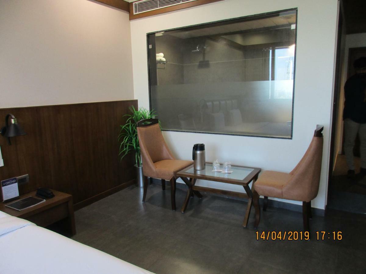 Hotel Avaante Ahmedabad Formerly Known As The Orchid Hotel Екстериор снимка