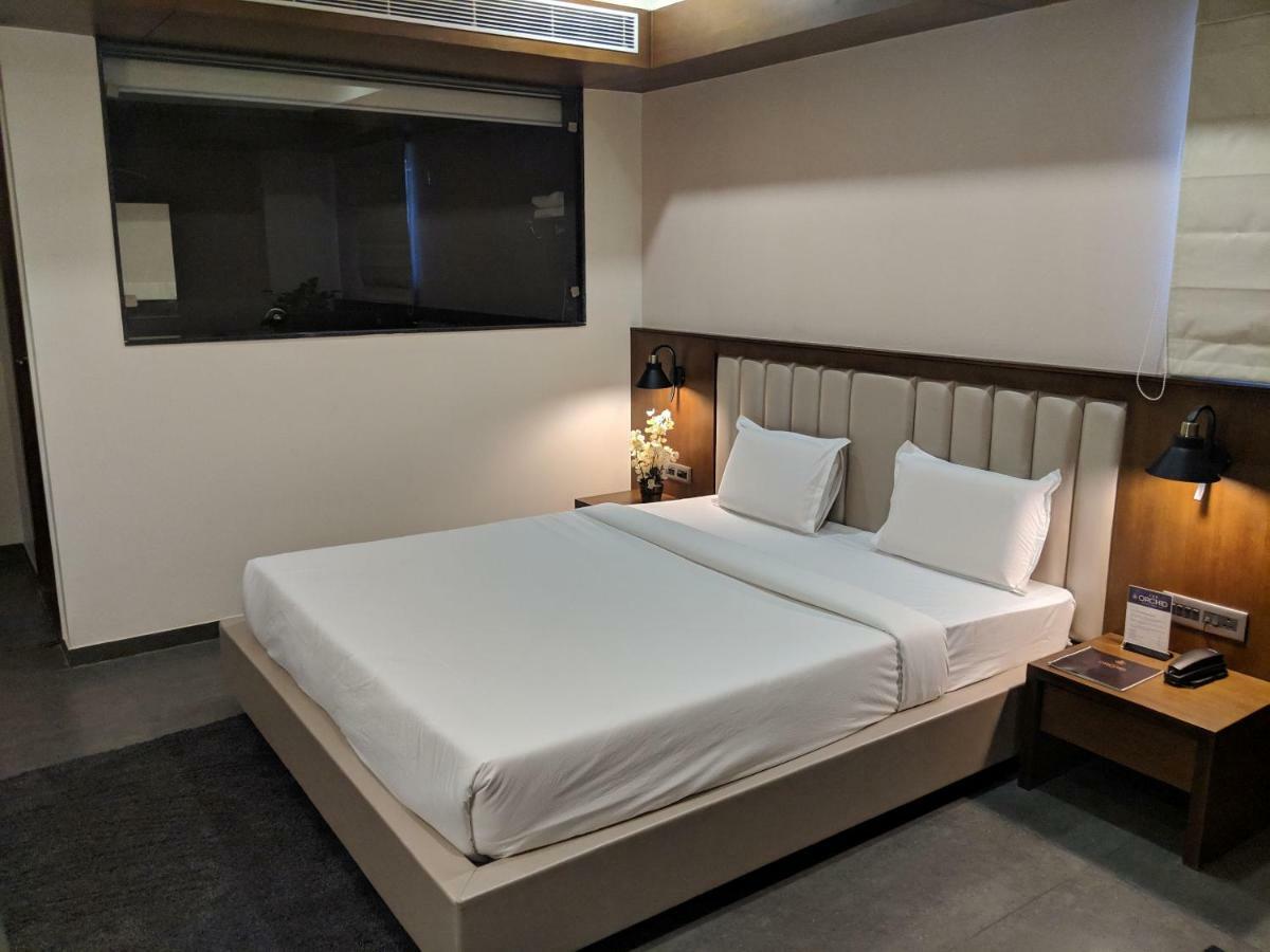 Hotel Avaante Ahmedabad Formerly Known As The Orchid Hotel Екстериор снимка